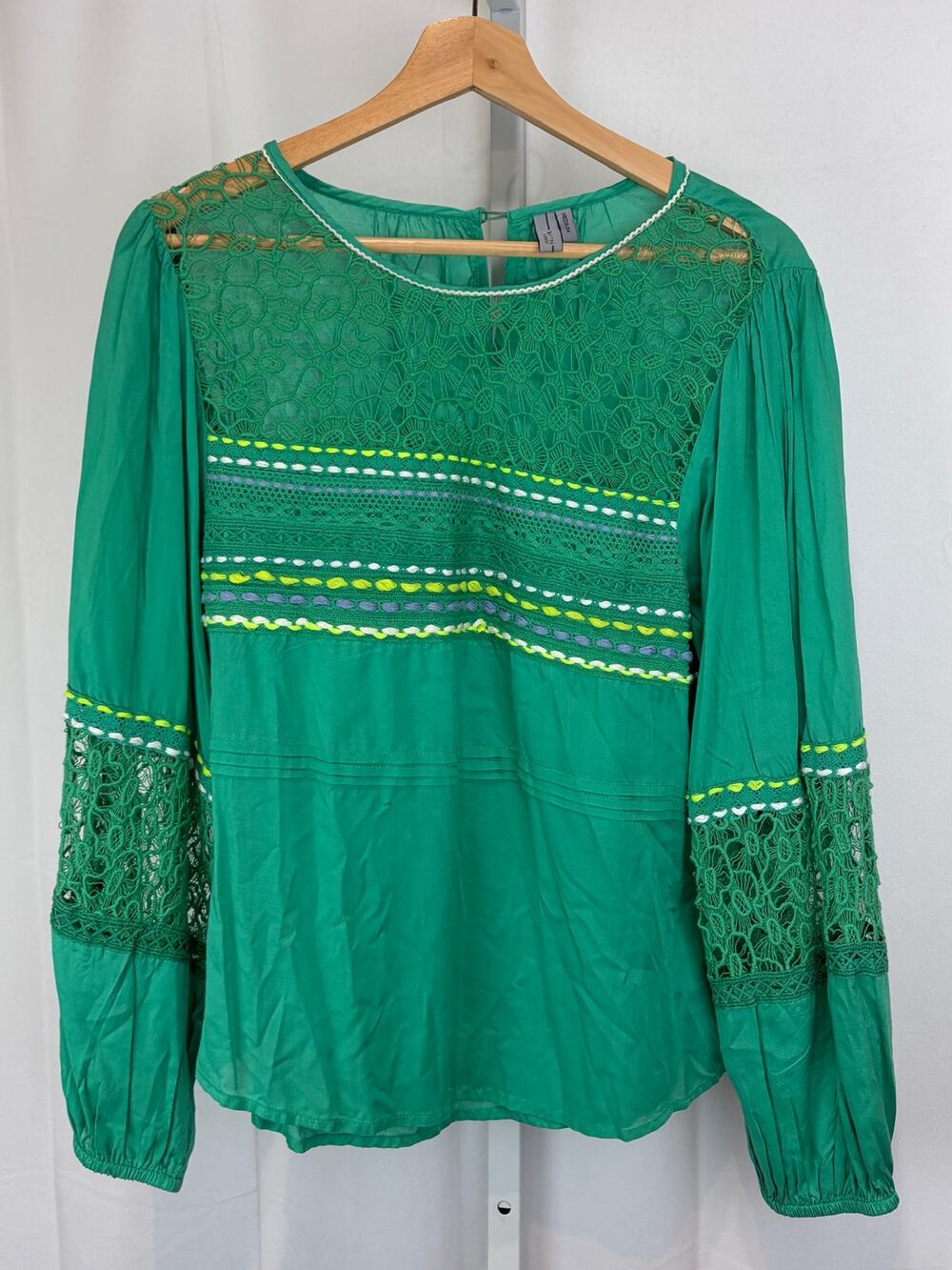 BLANK Bl^nk London Anthropologie Sunshine Peasant Blouse Lace Top Green Size M